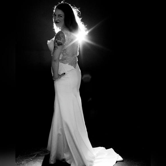 Galina Signature Ivory Wedding Dress size 4 - Picture 7 of 7